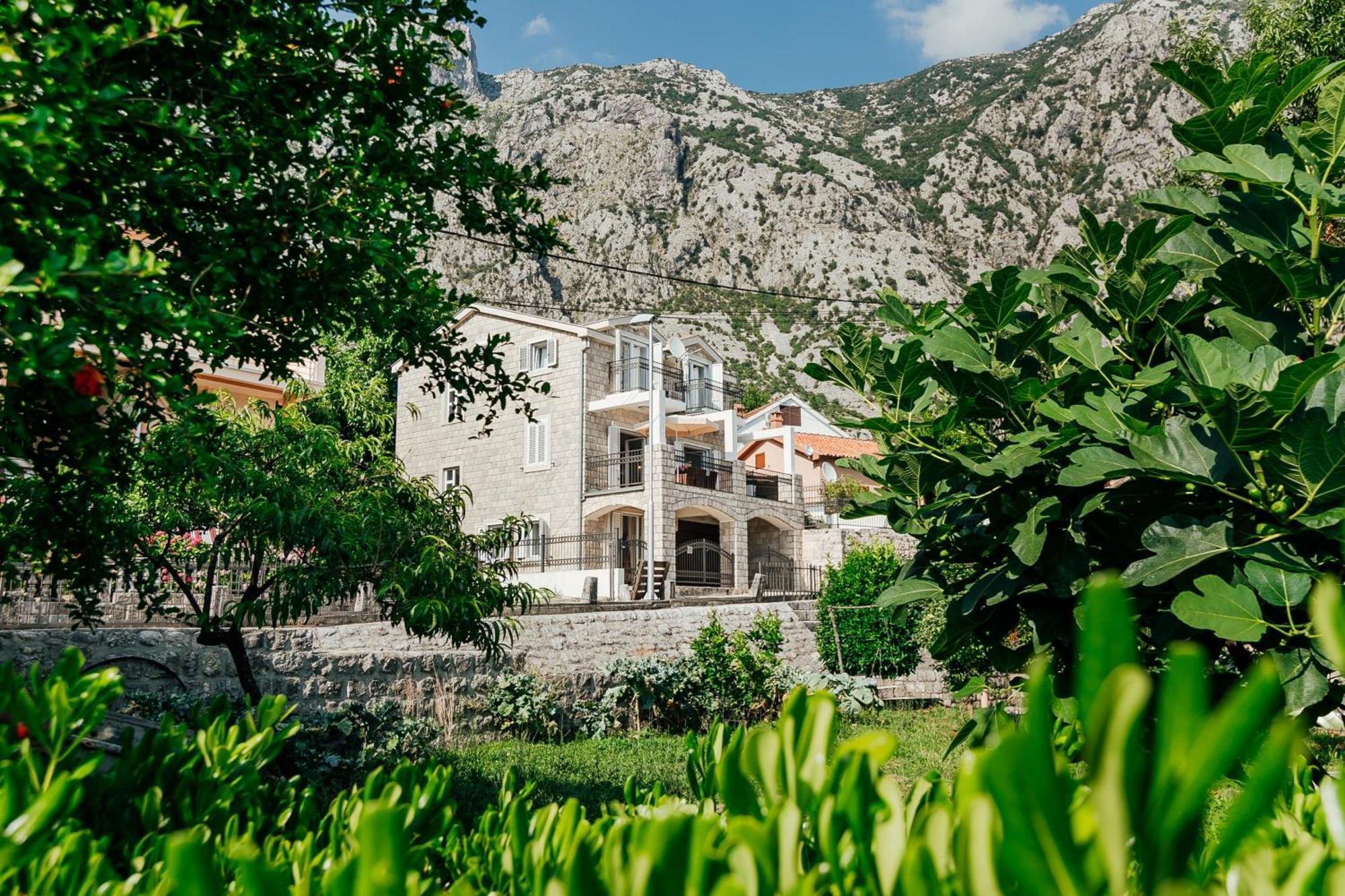 Holiday Home Amanda Hollick Kotor Ngoại thất bức ảnh
