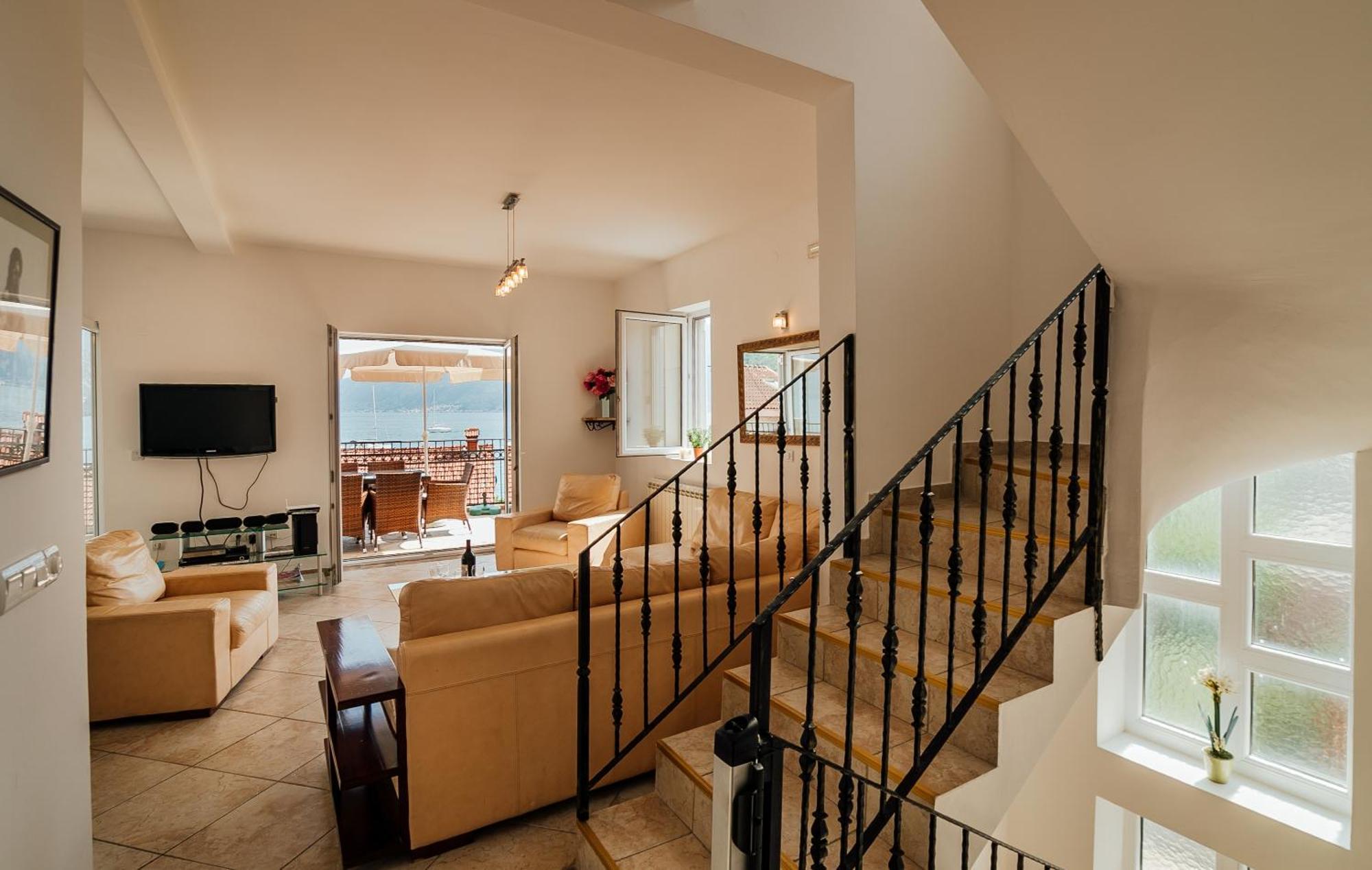 Holiday Home Amanda Hollick Kotor Ngoại thất bức ảnh